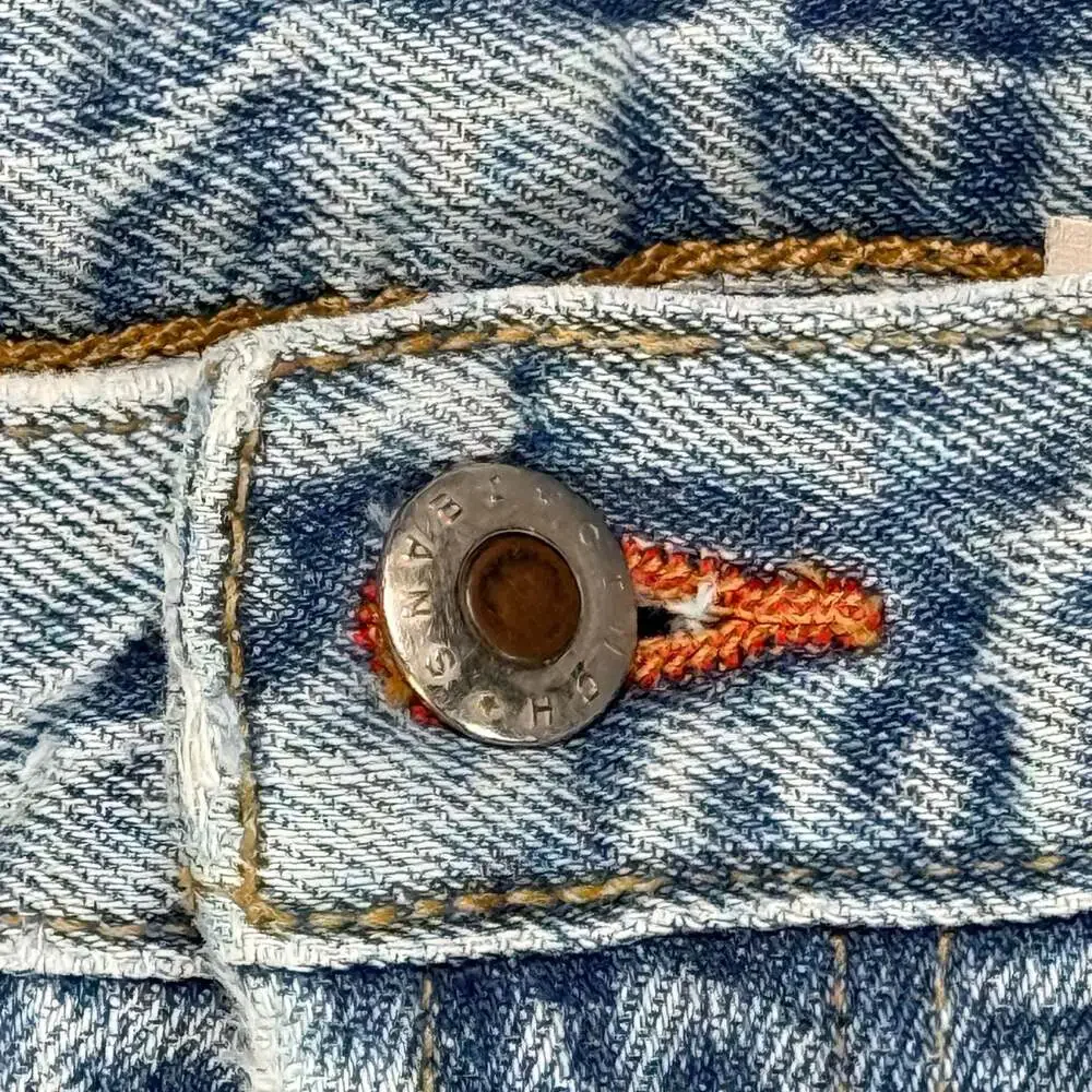 Cinch Light Wash Denim Jeans Size 33x32 Distressed Hem